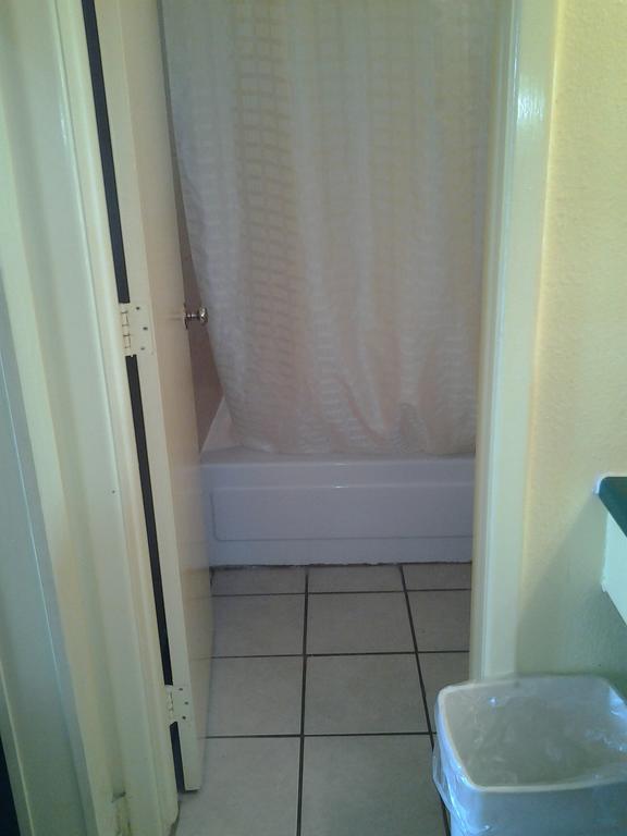 Holiday Motel Hugo Room photo